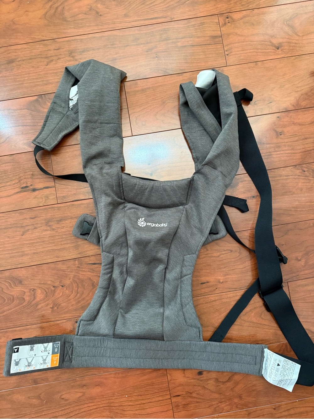 Ergobaby Embrace for Infants 0-12 Months (7-25 lbs)
